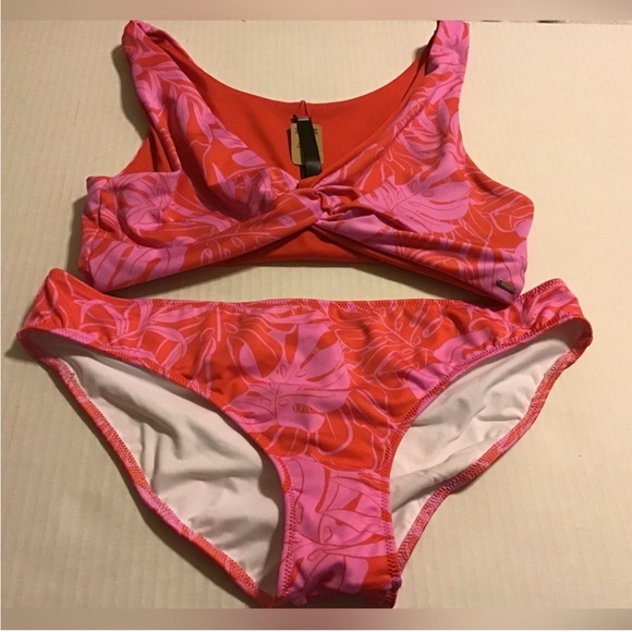 NEW NWT VICTORIA’S SECRET PINK ACTIVE REVERSIBLE BIKINI SET OFFERS ACCEPTED - Picture 3 of 14